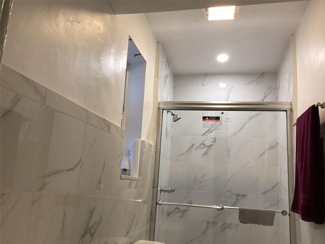 8571 NW 26th Street, Sunrise, FL 33322