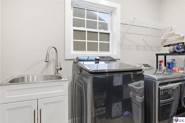 305 Summit Creek Drive, Elizabethtown, KY 42701
