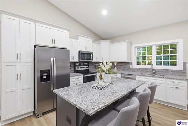 305 Summit Creek Drive, Elizabethtown, KY 42701