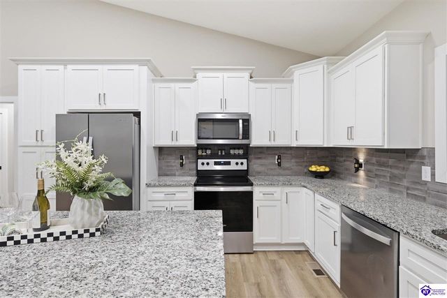 305 Summit Creek Drive, Elizabethtown, KY 42701
