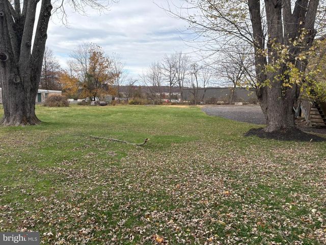 3842 OLD EASTON RD, Doylestown, PA 18902