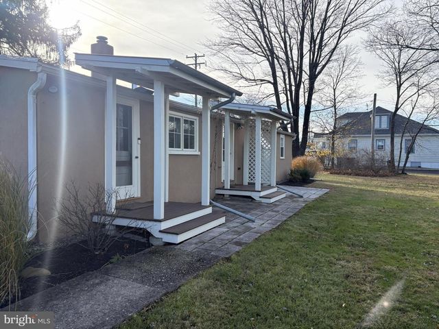 3842 OLD EASTON RD, Doylestown, PA 18902