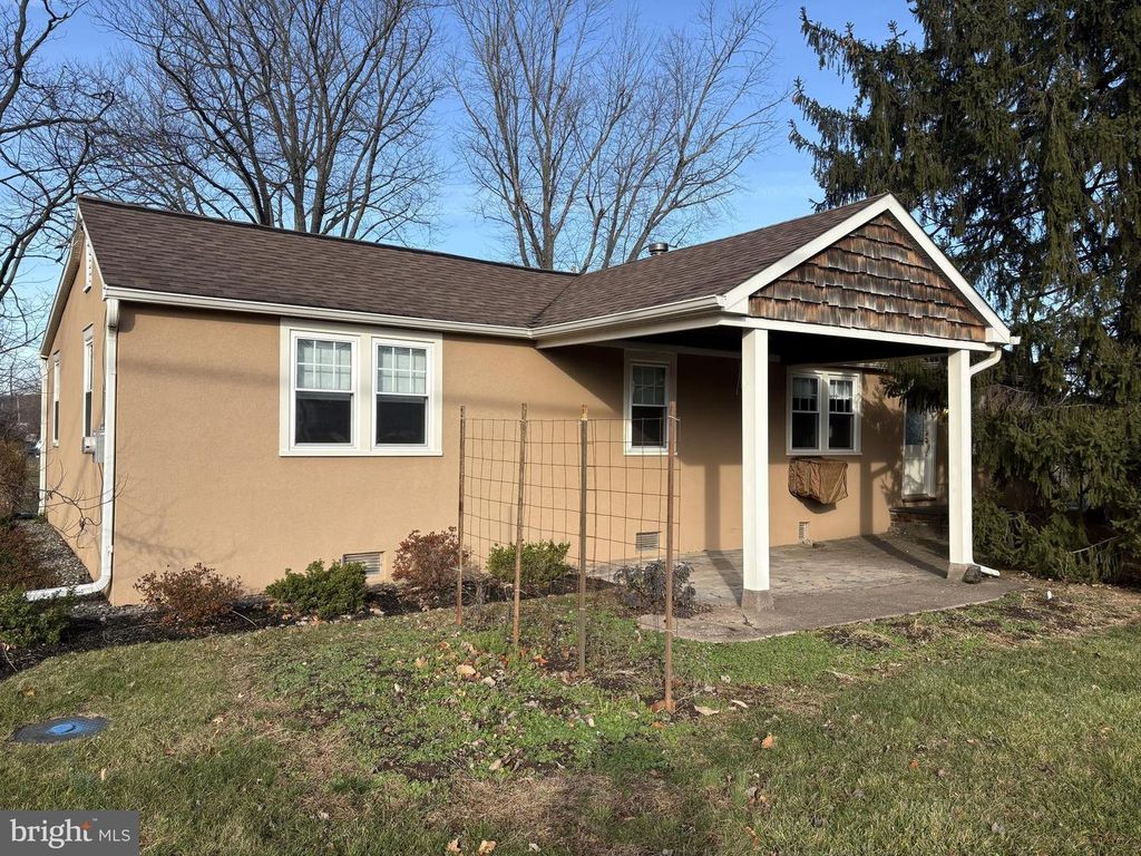 3842 OLD EASTON RD, Doylestown, PA 18902