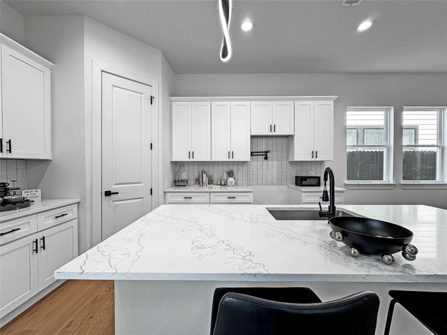 2419 Merlin Street, Dallas, TX 75215