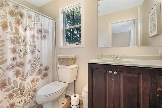 55 Brogden LN, Hampton, VA 23666