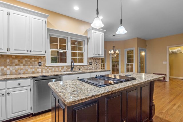 2917 Blue Teal Lane, Signal Mountain, TN 37377