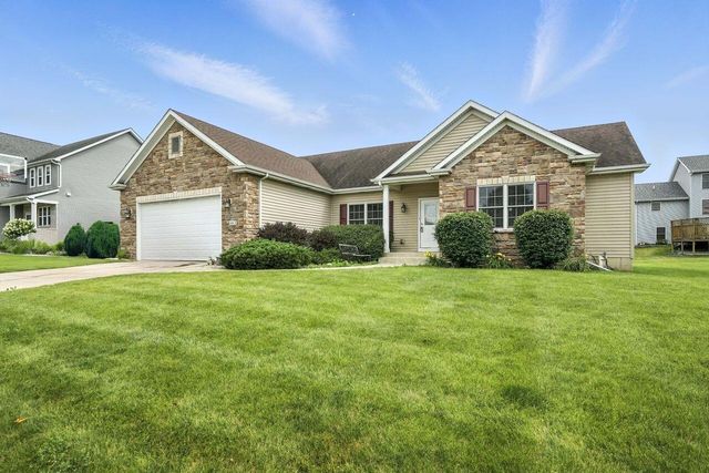 183 W 126th Avenue, Crown Point, IN 46307