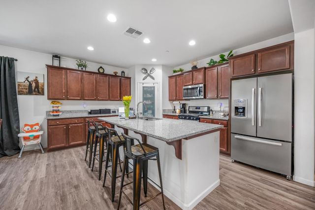 7430 E Cornell Avenue, Fresno, CA 93737