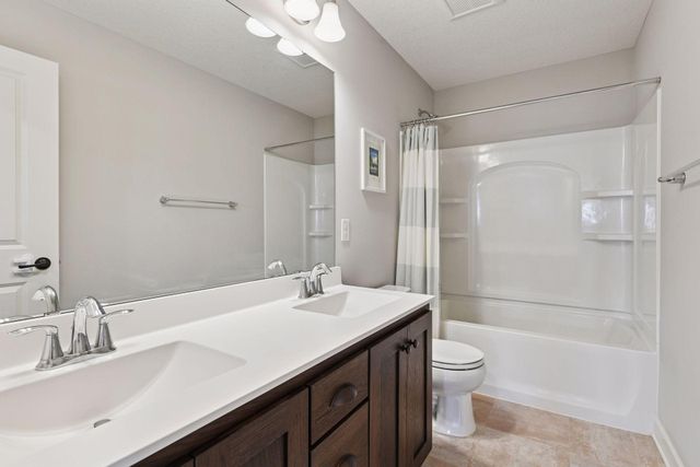 14224 Aldborough Avenue, Rosemount, MN 55068