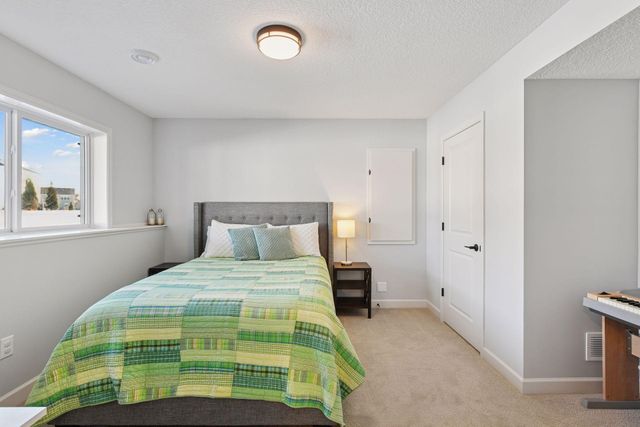 14224 Aldborough Avenue, Rosemount, MN 55068