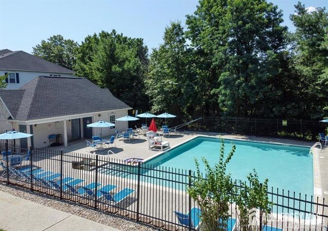 215 Waterford Drive, Middlesex, NJ 08817