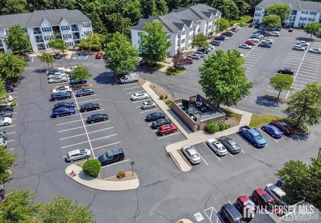 215 Waterford Drive, Middlesex, NJ 08817