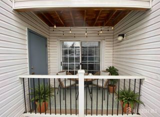 215 Waterford Drive, Middlesex, NJ 08817