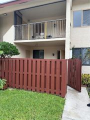 7901 Southgate Blvd C6, North Lauderdale, FL 33068