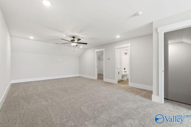 823 Ronnie Drive, Hartselle, AL 35640