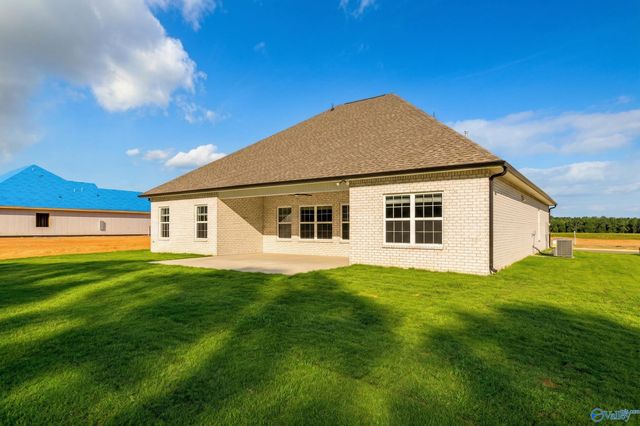 823 Ronnie Drive, Hartselle, AL 35640