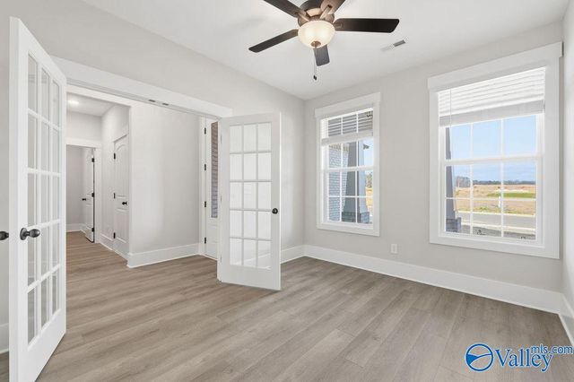 823 Ronnie Drive, Hartselle, AL 35640