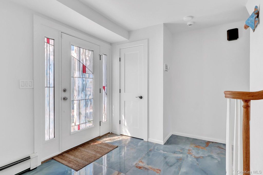 204 Bayview Avenue, Massapequa, NY 11758 — photo 4