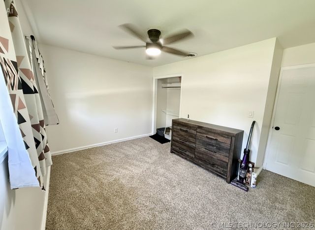 322 E Maple Street, Skiatook, OK 74070