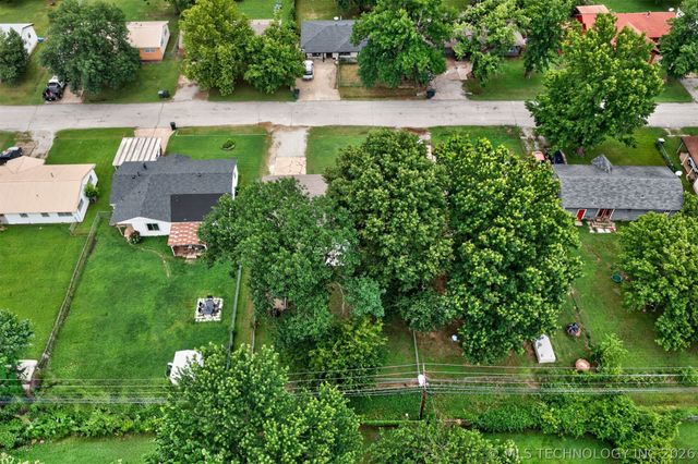 322 E Maple Street, Skiatook, OK 74070