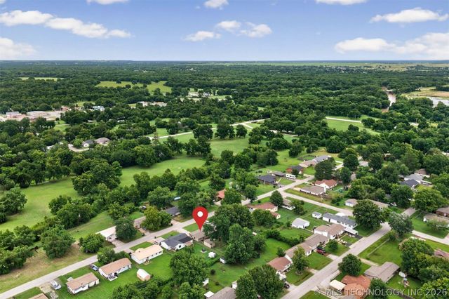 322 E Maple Street, Skiatook, OK 74070