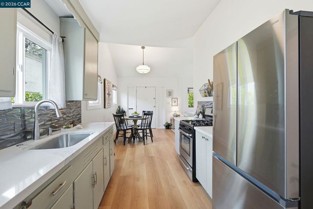 3758 Patterson Ave., Oakland, CA 94619