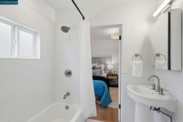 3758 Patterson Ave., Oakland, CA 94619