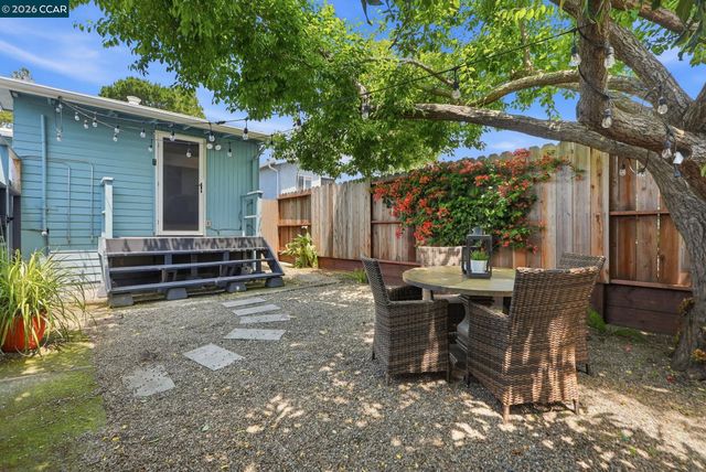 3758 Patterson Ave., Oakland, CA 94619