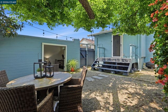 3758 Patterson Ave., Oakland, CA 94619