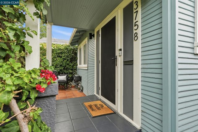 3758 Patterson Ave., Oakland, CA 94619