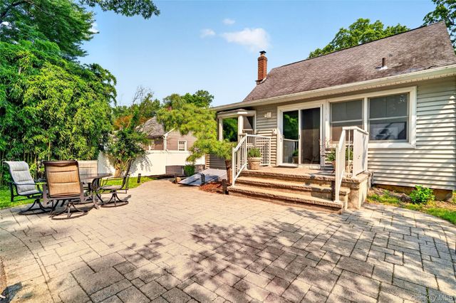 15 W Palisades Avenue, Nanuet, NY 10954