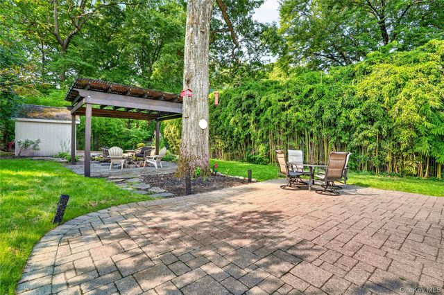 15 W Palisades Avenue, Nanuet, NY 10954