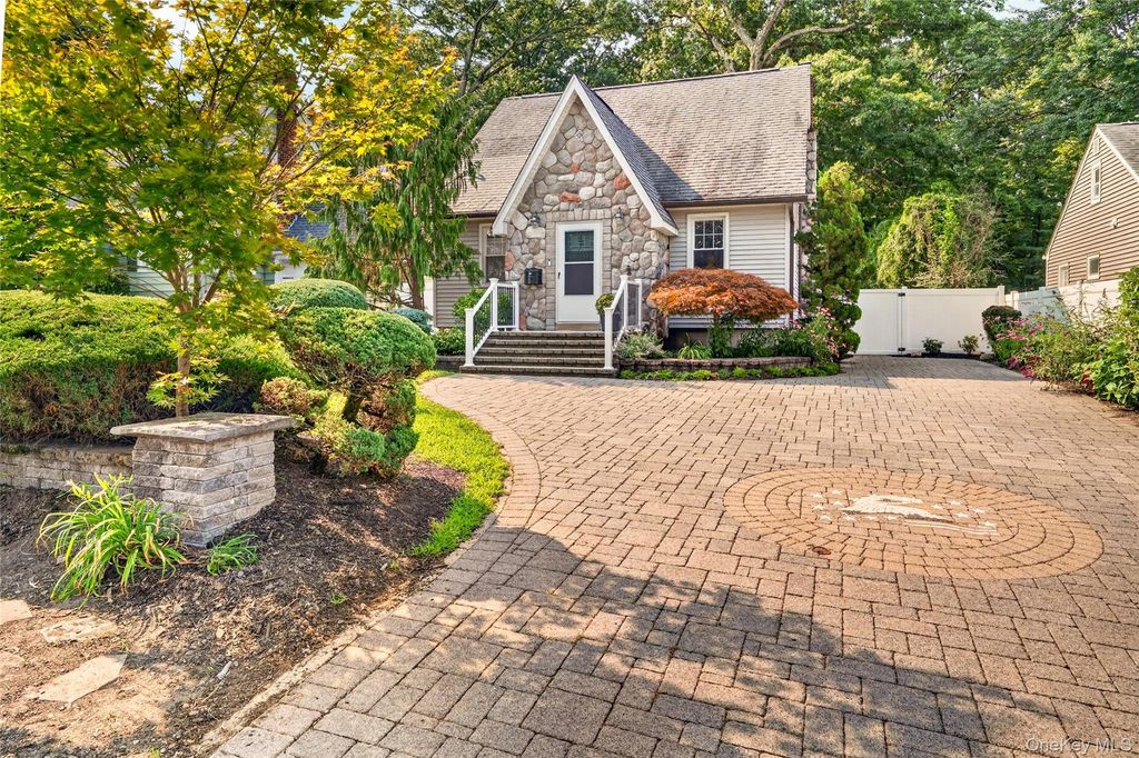 15 W Palisades Avenue, Nanuet, NY 10954 — exterior