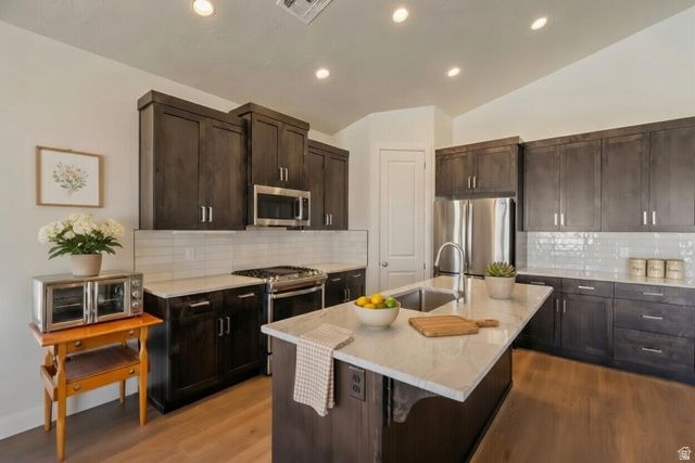 1916 S PLEIADES WAY, Washington, UT 84780