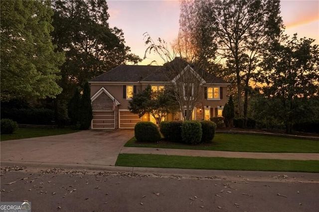 1052 Longwood Drive, Woodstock, GA 30189