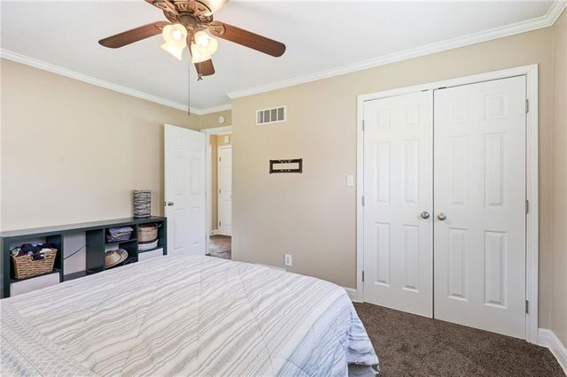 3412 S Crisp Avenue, Independence, MO 64052