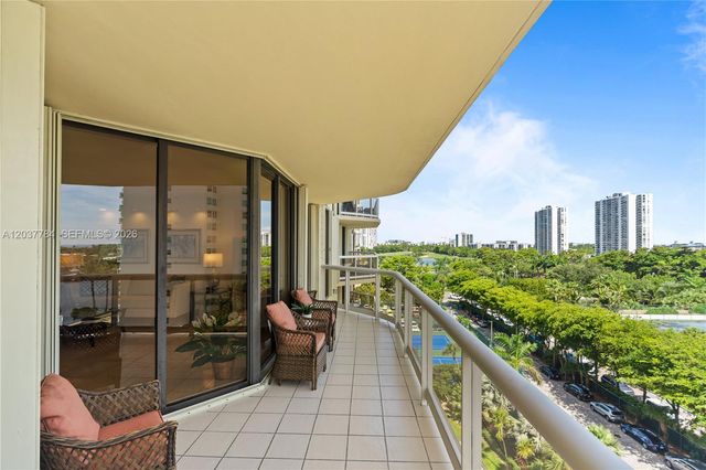 20191 E Country Club Drive 803, Aventura, FL 33180