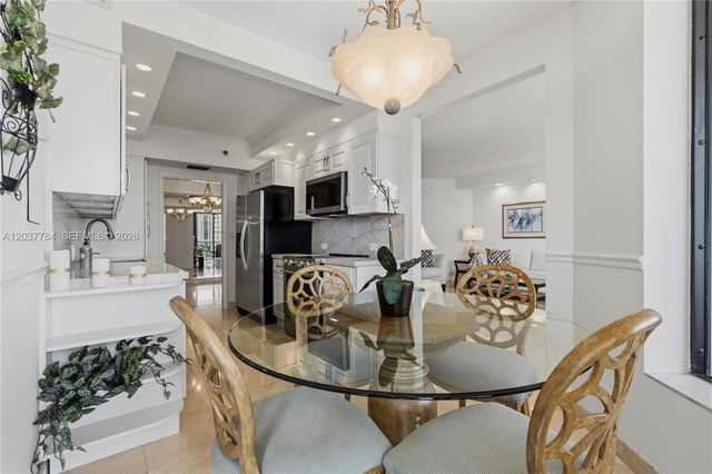 20191 E Country Club Drive 803, Aventura, FL 33180