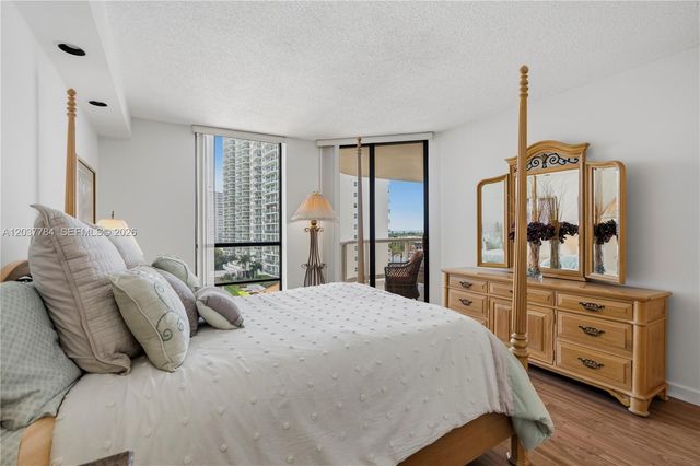 20191 E Country Club Drive 803, Aventura, FL 33180