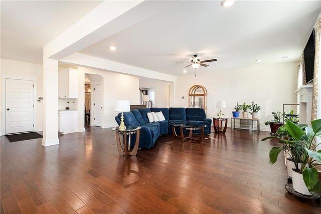 242 Township Drive, Senoia, GA 30276