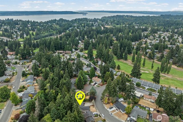32715 30th Avenue SW, Federal Way, WA 98023