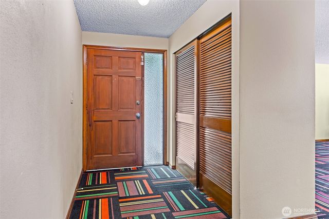 32715 30th Avenue SW, Federal Way, WA 98023