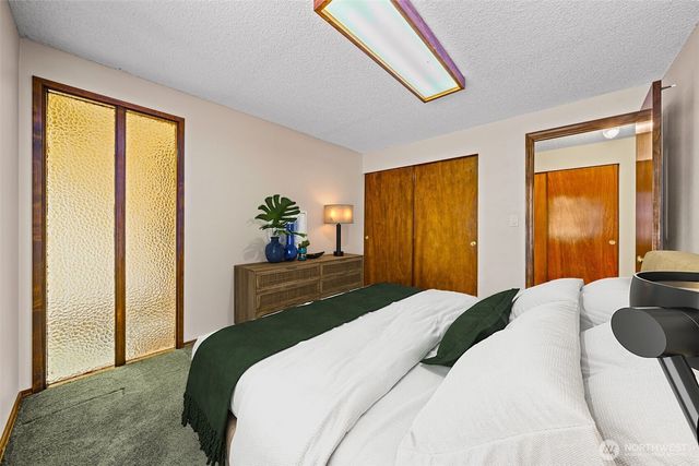 32715 30th Avenue SW, Federal Way, WA 98023