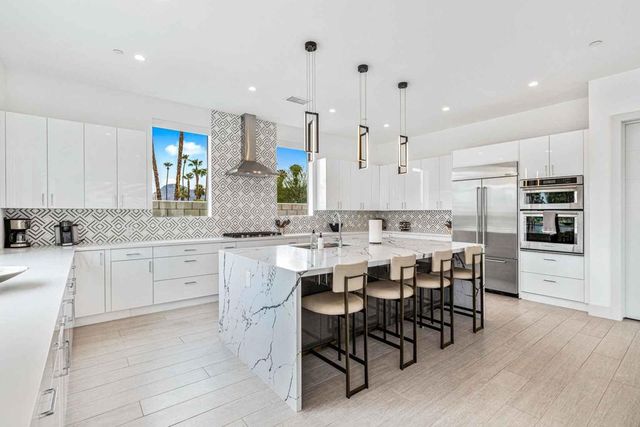 72985 Somera Road, Palm Desert, CA 92260