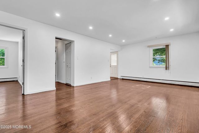 1324 Sixth Avenue, Toms River, NJ 08757