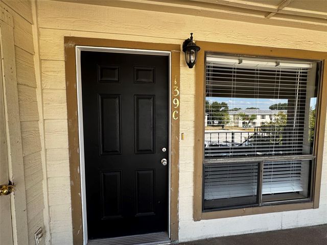 1705 Crossing Place 139C, Austin, TX 78741