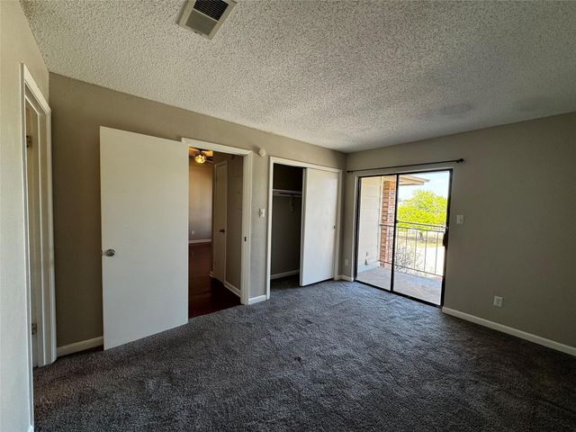 1705 Crossing Place 139C, Austin, TX 78741