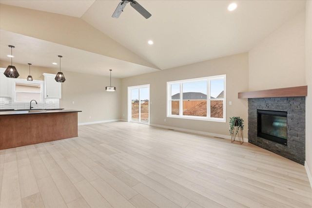 1280 AUTUMN FIELD LANE, De Pere, WI 54115