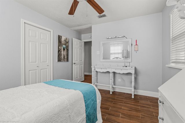 868 Briggs Boulevard, East Tawakoni, TX 75472