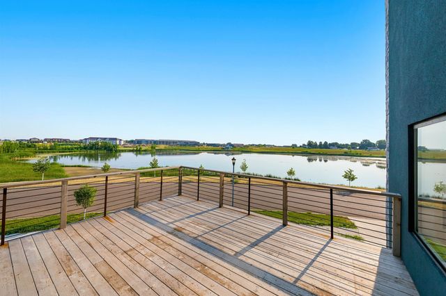 2513 15th Street NW, Minot, ND 58703